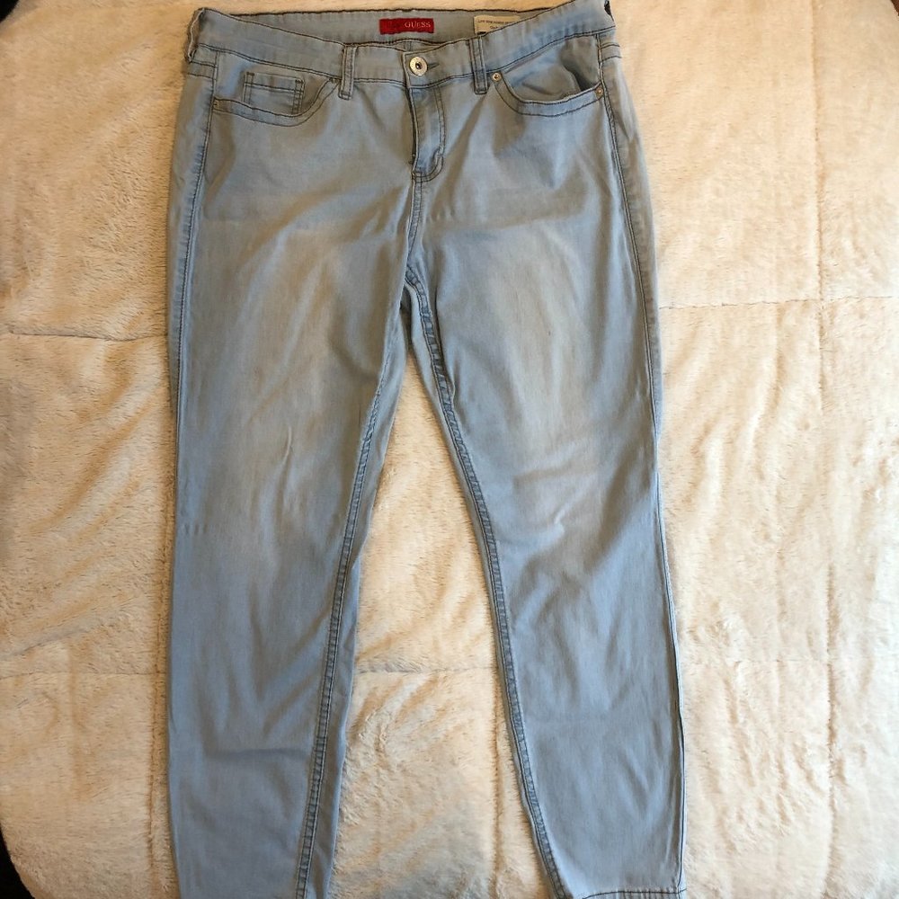 Low-Rise Power Skinny Cindy Fit by Guess